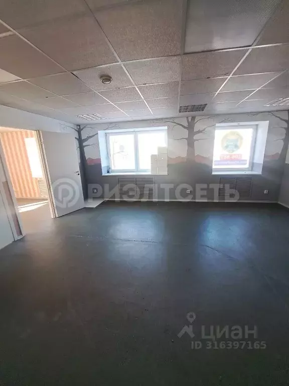Помещение свободного назначения в Мурманская область, Мурманск ул. ... - Фото 1