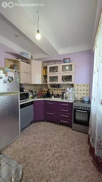 3-комнатная квартира: Невельск, улица 70 лет Октября, 9 (57.8 м) - Фото 1