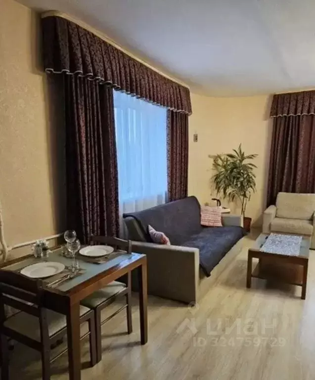 Комната Псковская область, Порхов Псковская ул., 1/15 - Фото 2