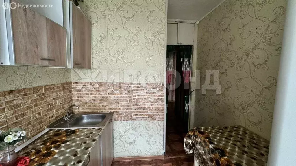 3-комнатная квартира: село Прокудское, улица Есенина, 20 (47.7 м) - Фото 1