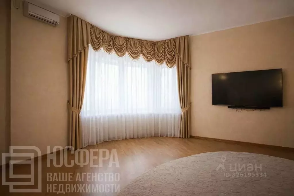 4-к кв. Волгоградская область, Волгоград ул. Огарева, 1 (150.0 м) - Фото 1