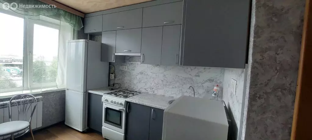 3-комнатная квартира: Курган, Станционная улица, 52 (63 м) - Фото 0