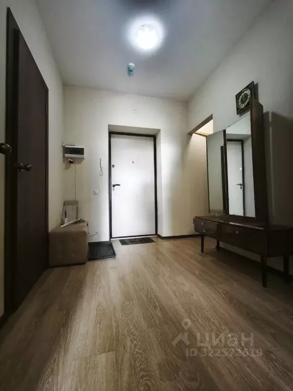 1-к кв. Свердловская область, Екатеринбург ул. Стрелочников, 2 (45.0 ... - Фото 1