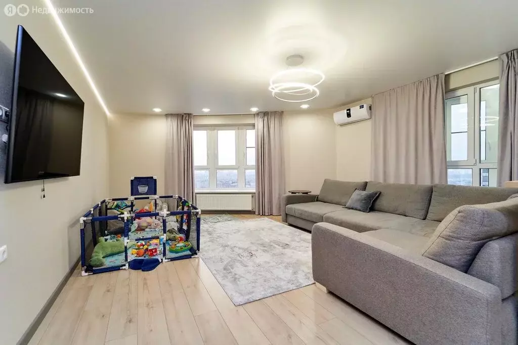 2-комнатная квартира: Краснодар, Старокубанская улица, 124 (70 м) - Фото 1