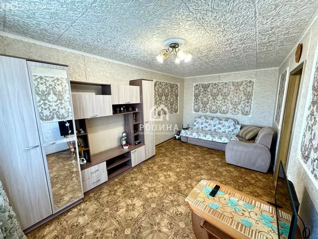 2-комнатная квартира: Комсомольск-на-Амуре, улица Дикопольцева, 31к5 ... - Фото 1