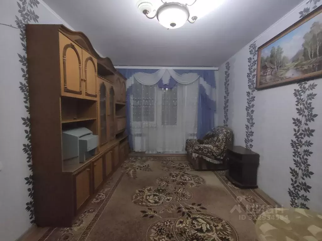 1-к кв. Курская область, Курск просп. Вячеслава Клыкова, 64 (36.0 м) - Фото 1