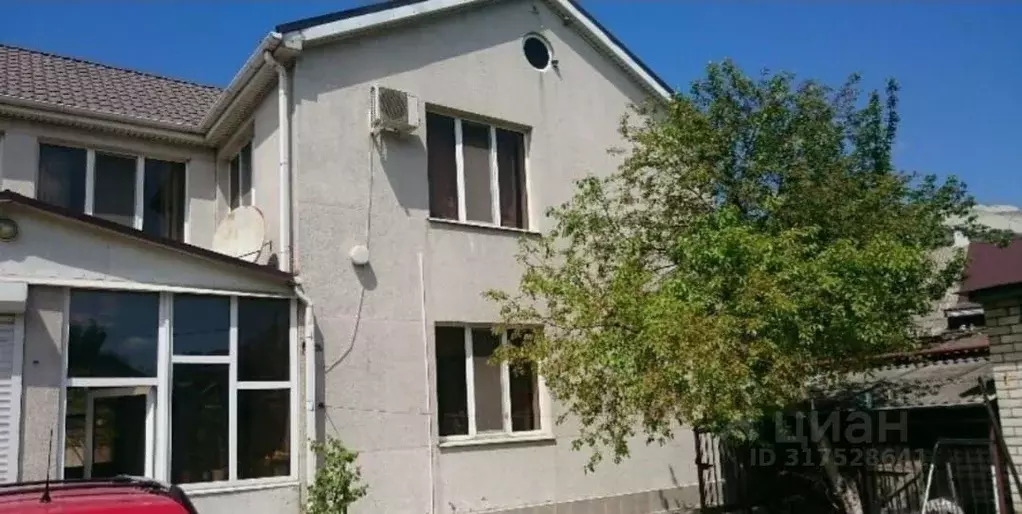 Дом в Краснодарский край, Новороссийск Софиевская ул., 12 (200 м) - Фото 0