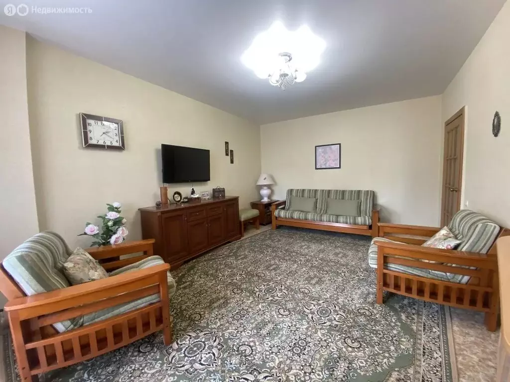 3-комнатная квартира: Пермь, улица Революции, 7 (90 м) - Фото 2
