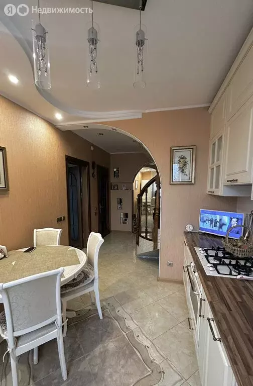 3-комнатная квартира: Калининград, Портовая улица, 30 (89.7 м) - Фото 2