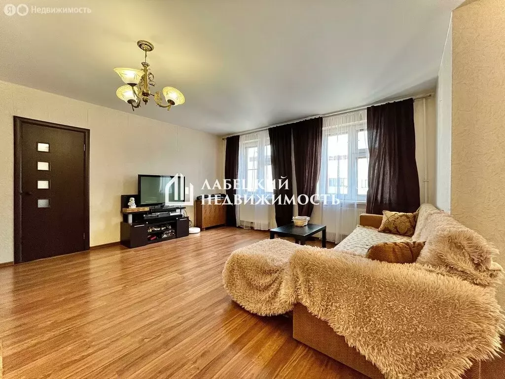 2-комнатная квартира: Казань, Волочаевская улица, 4 (69.1 м) - Фото 1