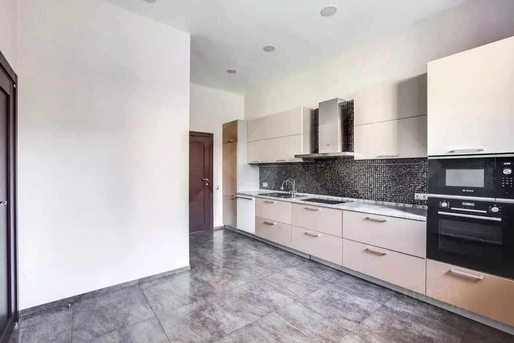 6-к кв. Москва Нежинская ул., 14К7 (332.0 м) - Фото 1