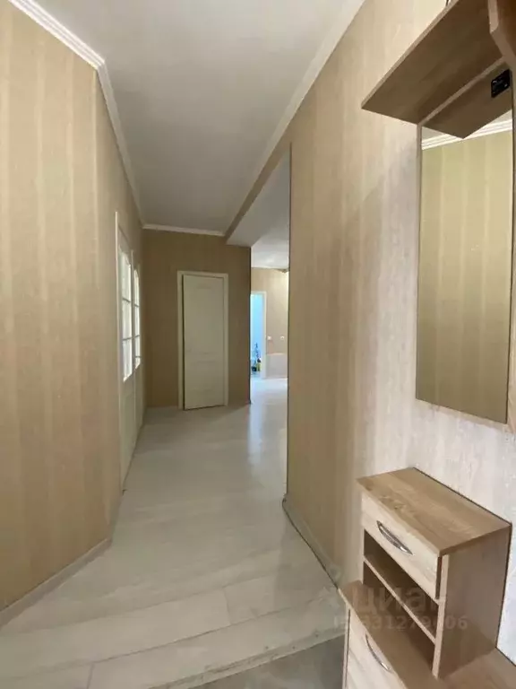 3-к кв. Крым, Симферополь ул. Кантар, 3 (80.0 м) - Фото 2
