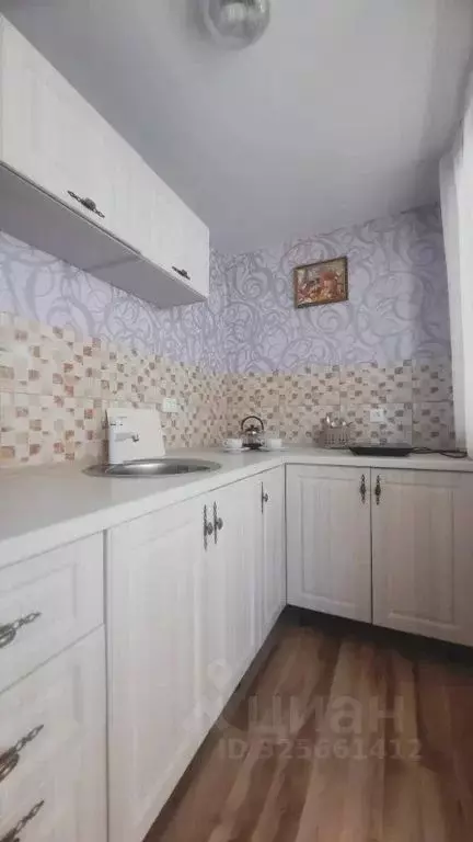 Комната Крым, Сакский район, с. Штормовое ул. Мира, 1 - Фото 1