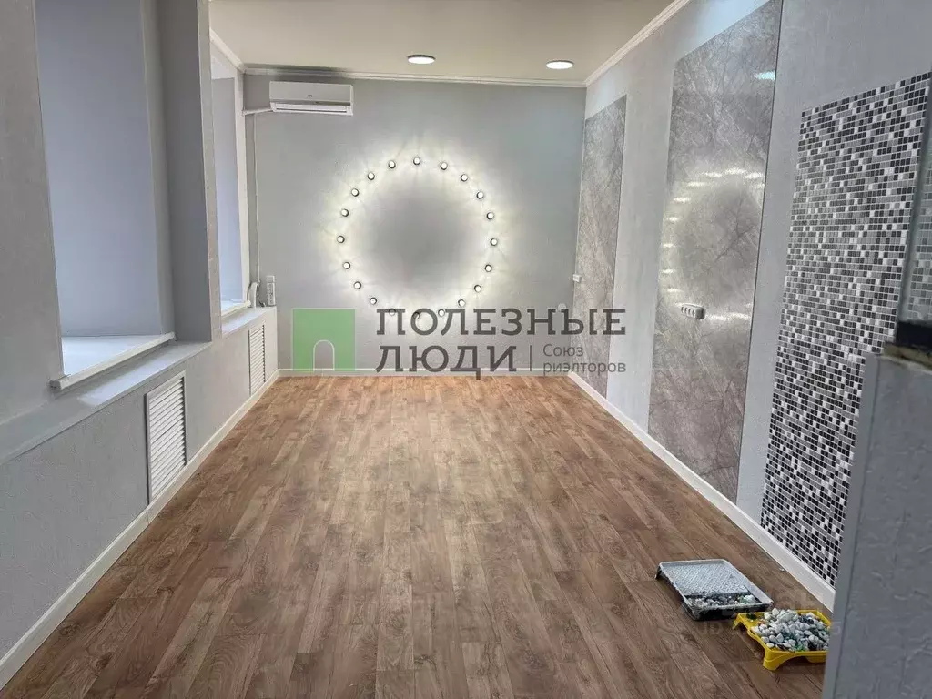 Помещение свободного назначения в Астраханская область, Астрахань ул. ... - Фото 1