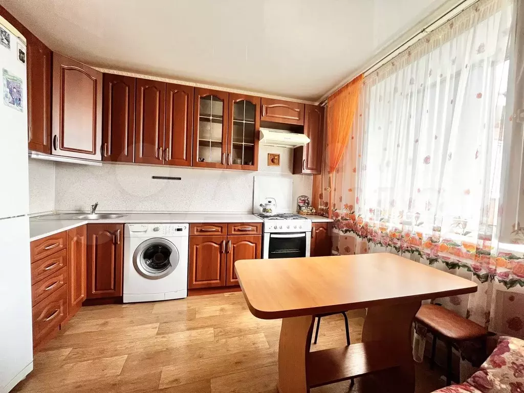 2-к. квартира, 59 м, 3/3 эт. - Фото 1