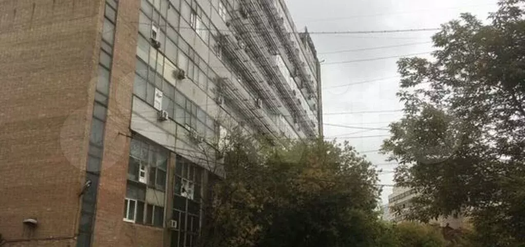 Аренда офиса 936 м2 в офисном здании, класс C - Фото 1