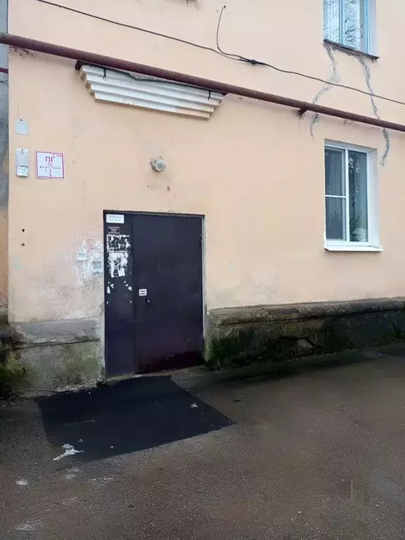 3-к кв. Ленинградская область, Сланцы пос. Большие Лучки, ул. ... - Фото 1