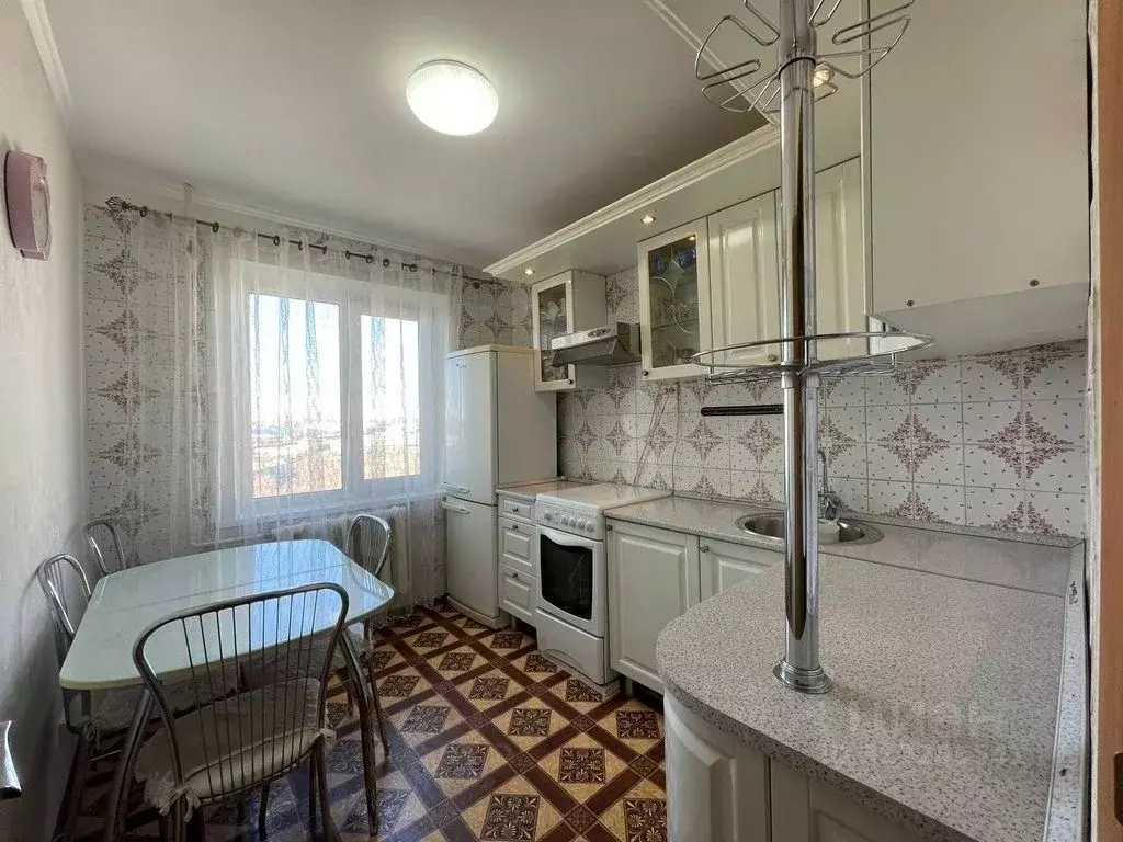 2-к кв. Оренбургская область, Оренбург Луговая ул., 87к1 (53.2 м) - Фото 0