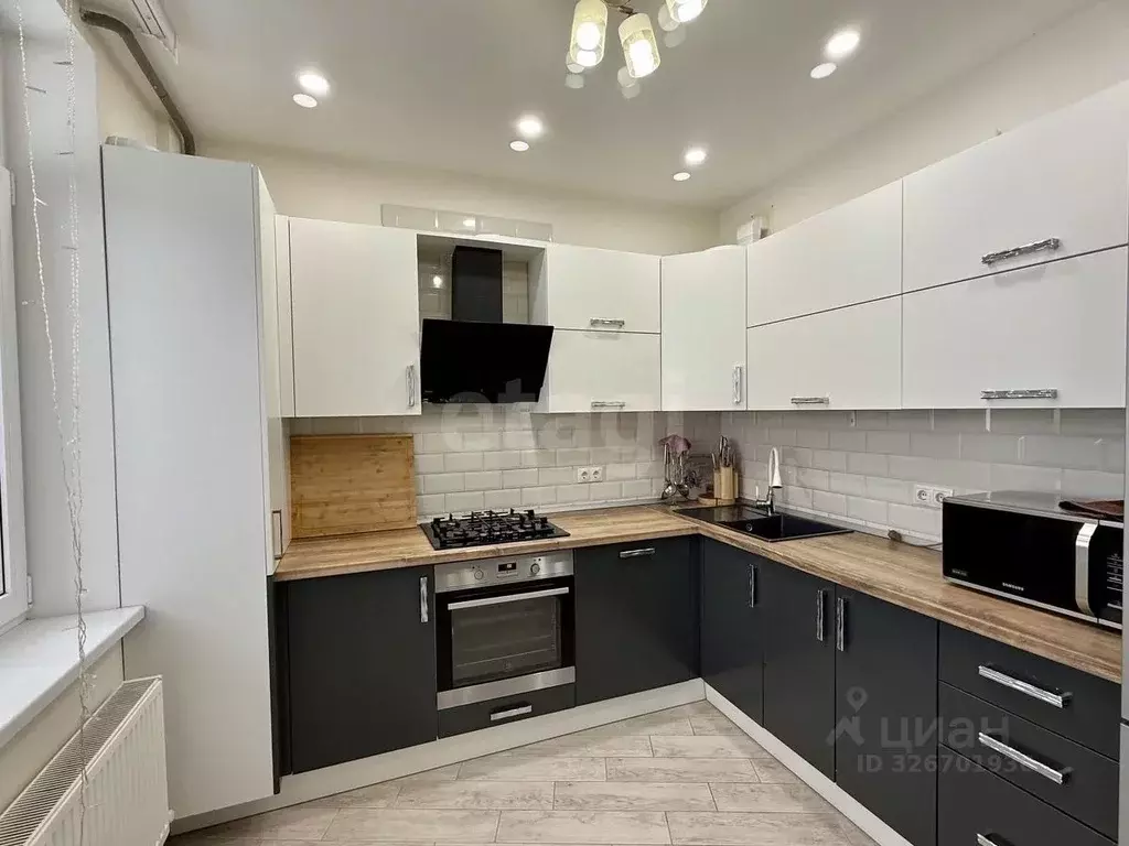 3-к кв. Ставропольский край, Ставрополь ул. Доваторцев, 86А (74.4 м) - Фото 1