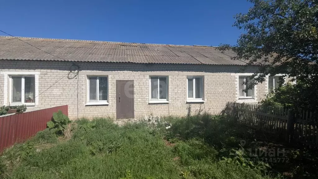 Дом в Брянская область, Почепский район, Витовское с/пос, с. Витовка ... - Фото 1
