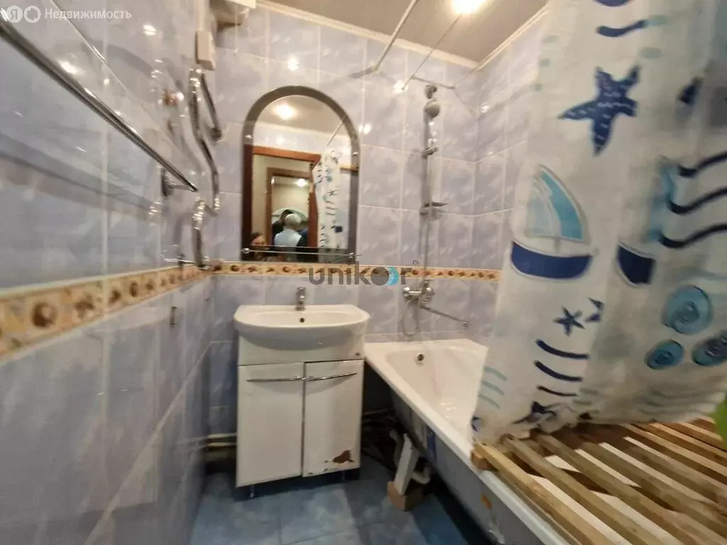3-комнатная квартира: Уфа, Айская улица, 54 (60 м) - Фото 0
