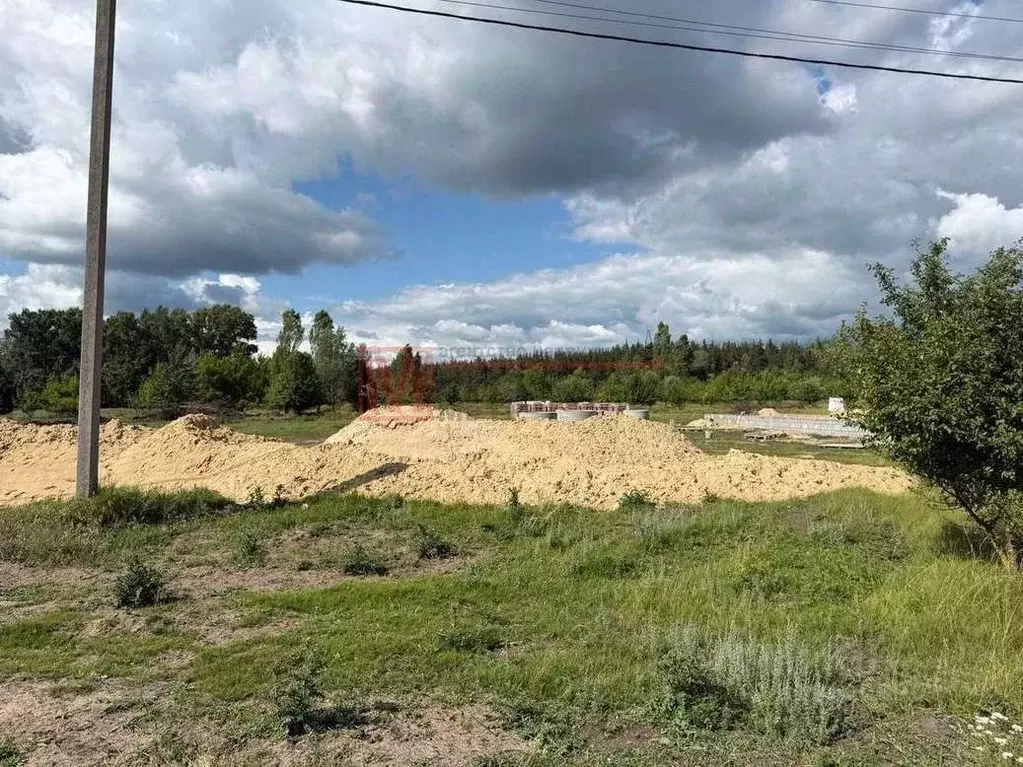 Дом в Белгородская область, Старооскольский городской округ, с. ... - Фото 1