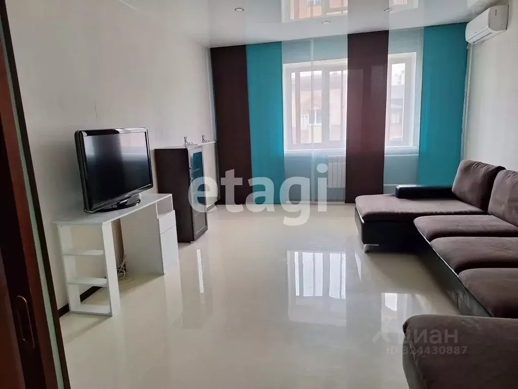 2-к кв. Красноярский край, Красноярск ул. Белопольского, 2А (70.0 м) - Фото 1