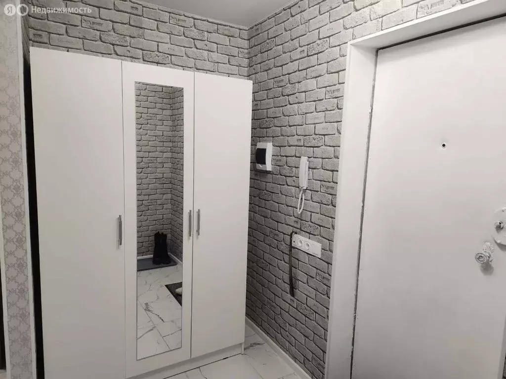 1-комнатная квартира: Казань, улица Хусаина Мавлютова, 24 (33.3 м) - Фото 2