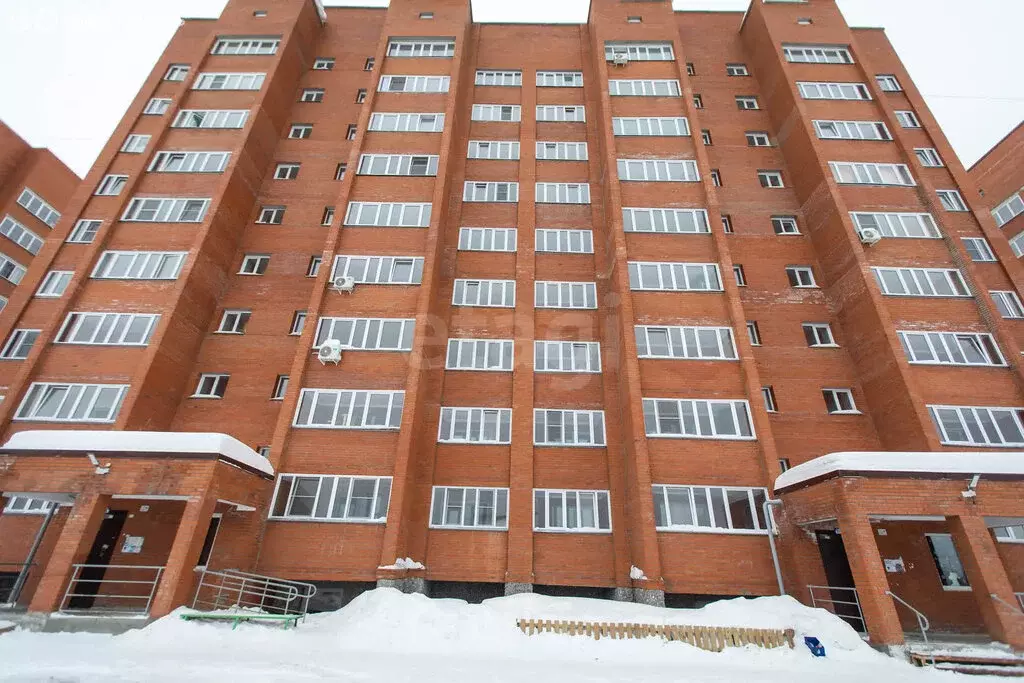 2-комнатная квартира: Бердск, Белокаменная улица, 73 (70 м) - Фото 1