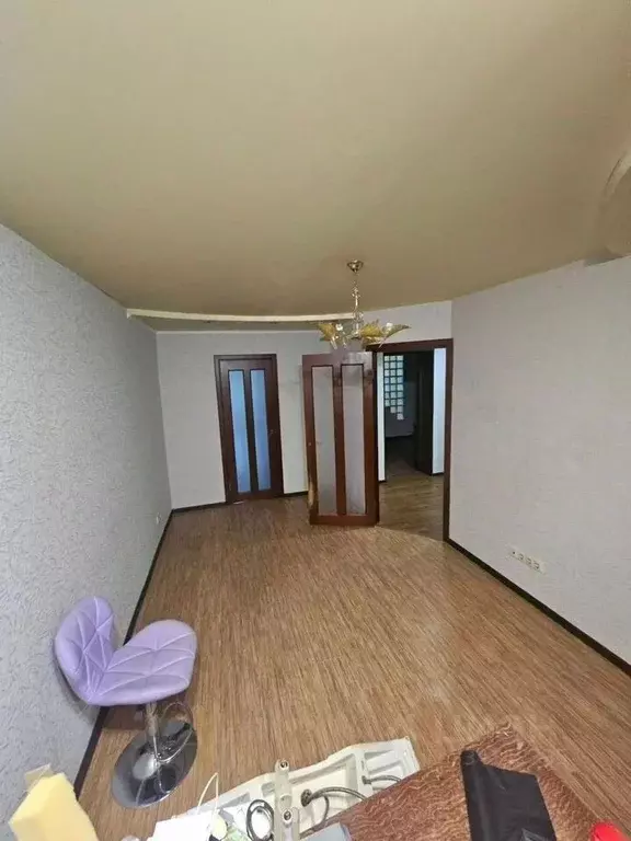 3-к кв. Ленинградская область, Тихвин 4-й мкр, 22 (58.0 м) - Фото 1