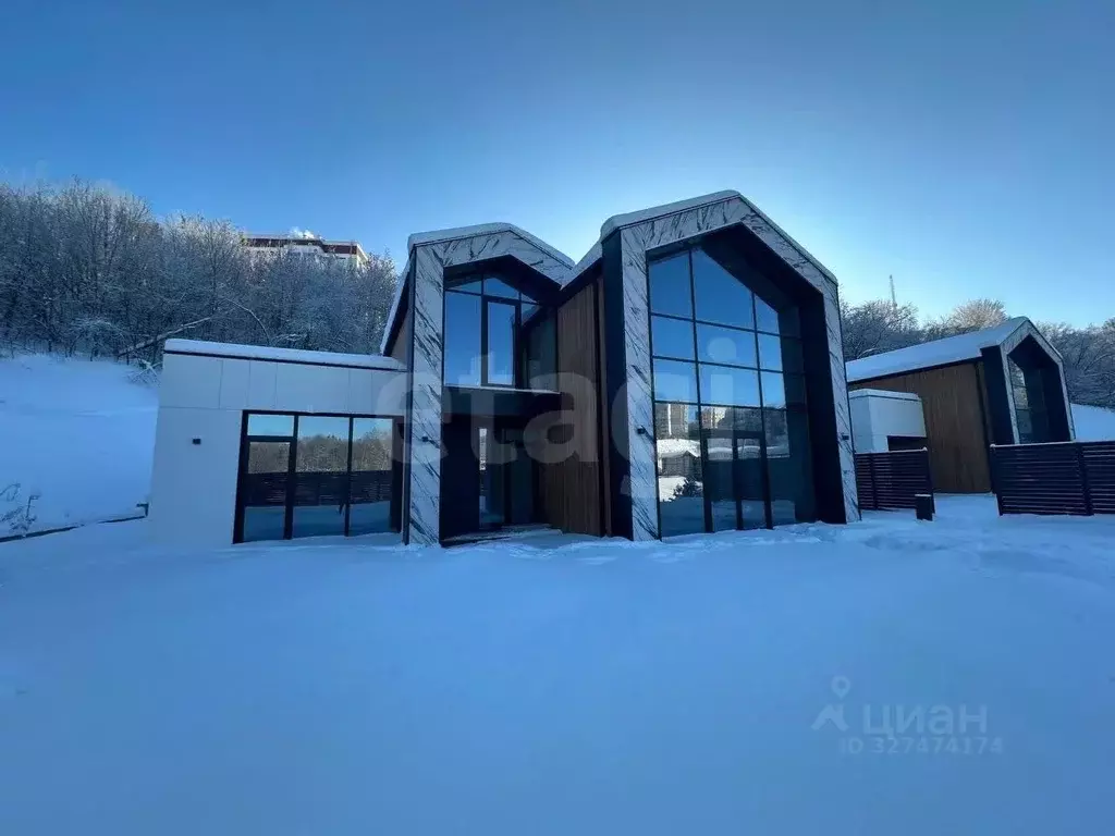 Дом в Брянская область, Брянск ул. Дуки (242 м) - Фото 1