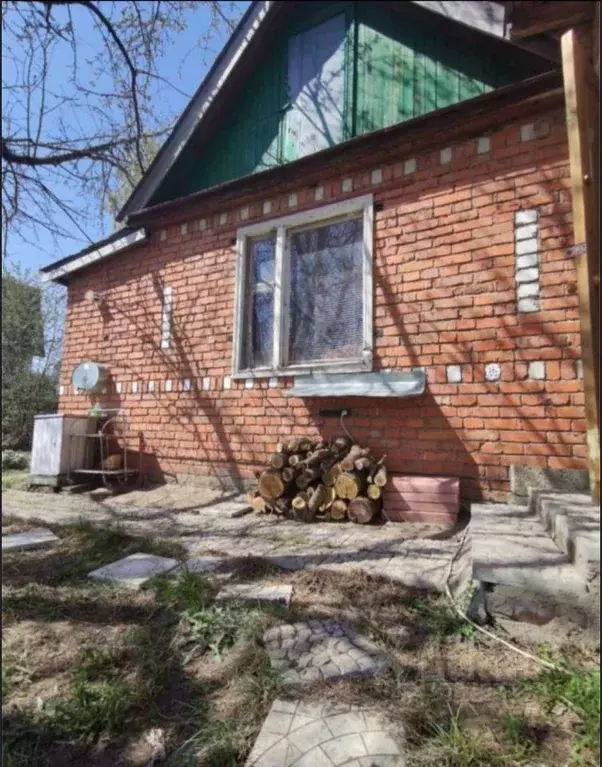 Дом в Саратовская область, Энгельсский район, Красноярское ... - Фото 0