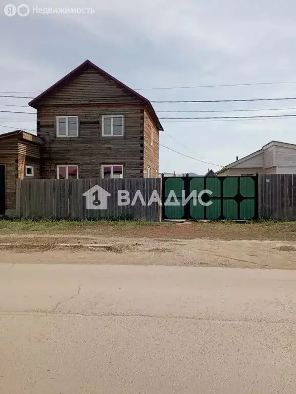 Дом в Иволгинский район, сельское поселение Гурульбинское, село ... - Фото 1