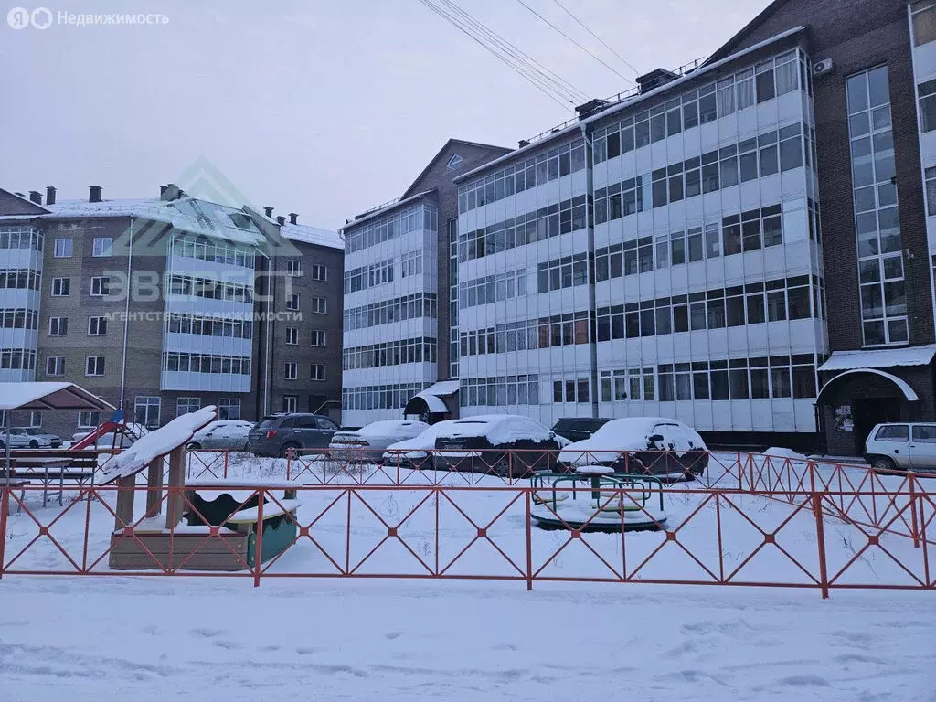 3-комнатная квартира: Абакан, проспект Дружбы Народов, 41А (81.48 м) - Фото 1