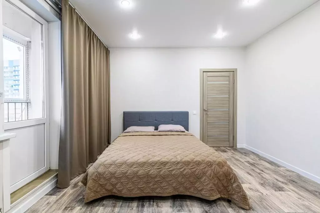 2-к кв. Татарстан, Казань ул. Павлюхина, 110Г (75.0 м) - Фото 2