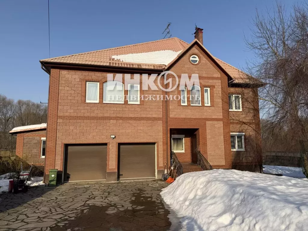 Дом в Москва д. Зименки, 11 (446 м) - Фото 1