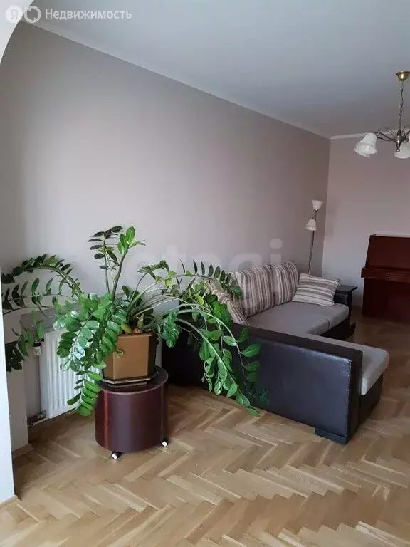 3-комнатная квартира: Калининград, Зоологический переулок, 4 (82.4 м) - Фото 1