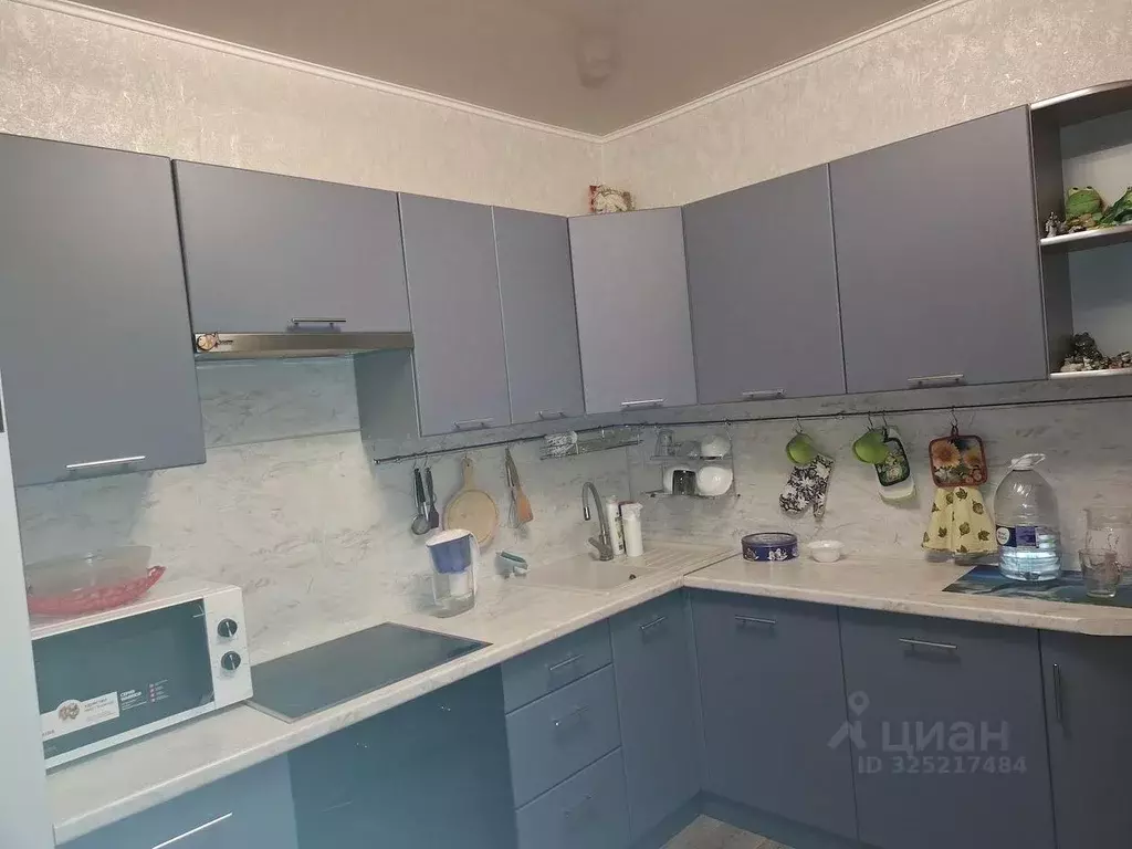 3-к кв. Челябинская область, Челябинск ул. Молодогвардейцев, 17а (70.0 ... - Фото 2