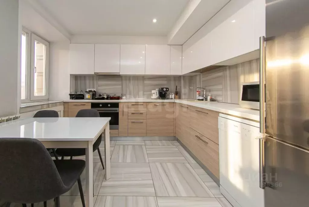 3-к кв. Томская область, Томск ул. Пирогова, 15 (60.1 м) - Фото 2