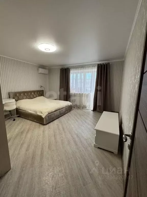 2-к кв. Тюменская область, Тюмень Заречный проезд, 14 (84.0 м) - Фото 1