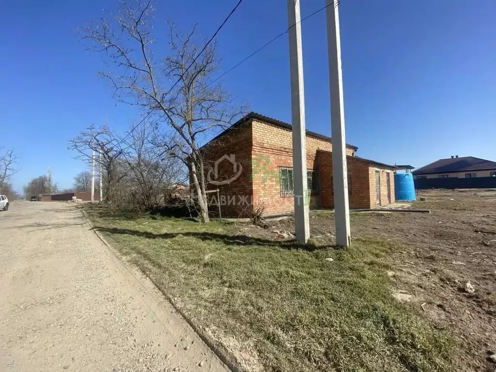 Участок в Краснодарский край, Ейское городское поселение, пос. ... - Фото 1