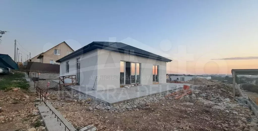 Дом 130 м на участке 5 сот. - Фото 0