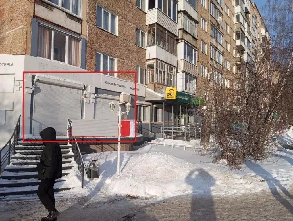 Торговая площадь в Удмуртия, Ижевск Молодежная ул., 10 (77 м) - Фото 1