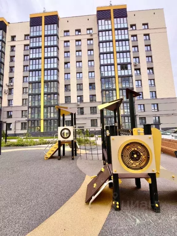 2-к кв. Брянская область, Брянск ул. Крапивницкого, 39к3 (63.4 м) - Фото 1