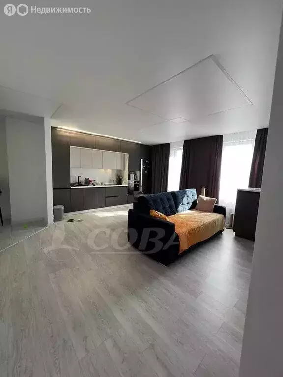 2-комнатная квартира: Тюмень, улица Муравленко, 11 (74 м) - Фото 0