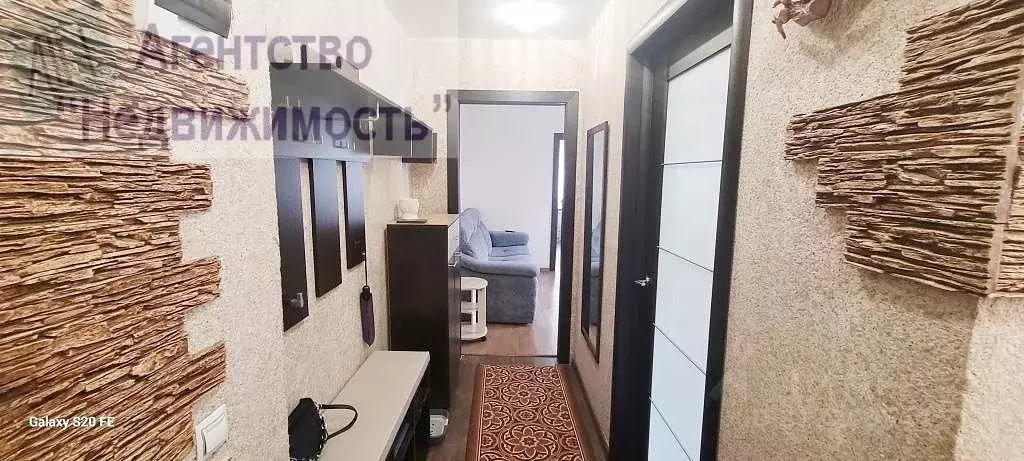 4-к кв. Кемеровская область, Ленинск-Кузнецкий ул. Крупина, 29 (60.0 ... - Фото 0