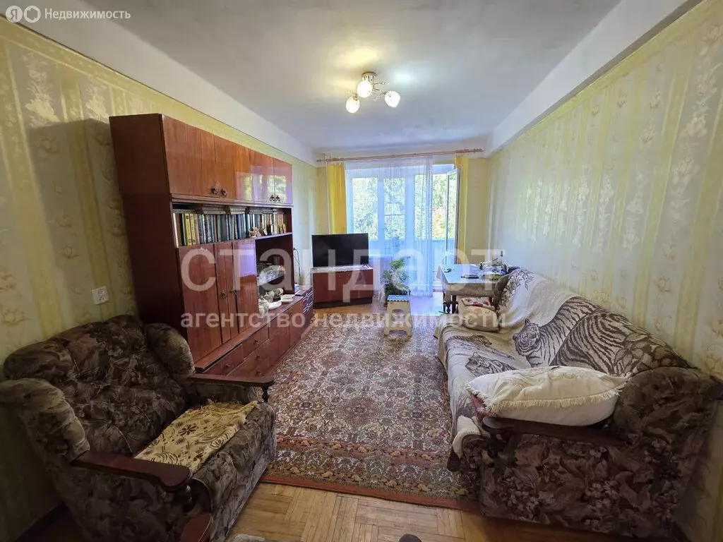 3-комнатная квартира: Ессентуки, улица 60 лет Октября, 10 (58.2 м) - Фото 2