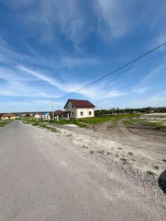 Участок в Белгородская область, Старый Оскол ул. Земляничная, 60 (8.0 ... - Фото 0