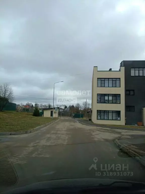 Студия Калужская область, Малоярославец ул. Медвежья поляна, 1к2 (38.9 ... - Фото 1