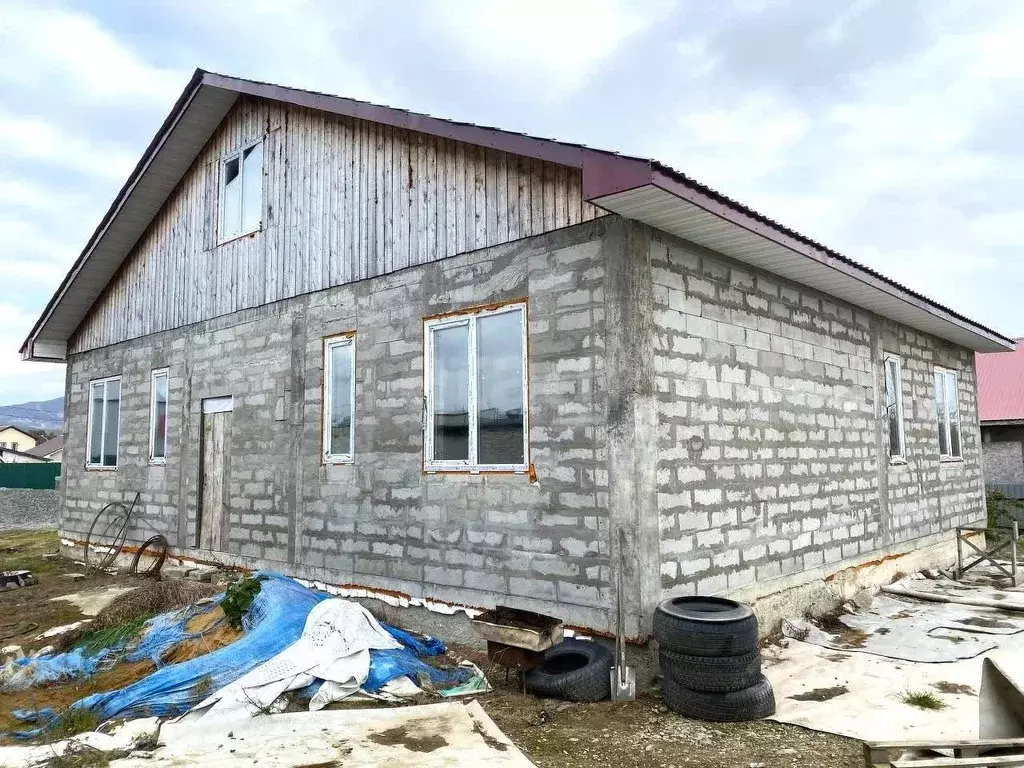 Дом в Сахалинская область, Южно-Сахалинск ул. Добролюбова, 24 (142 м) - Фото 1